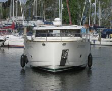 Pre-purchase Survey of Greenline 40 Yacht